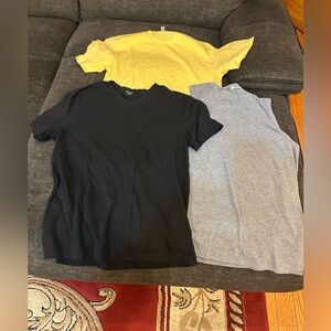 Bundle of 3 Kids T-Shirt Trio - Black, Gray, Yellow in excellent condition